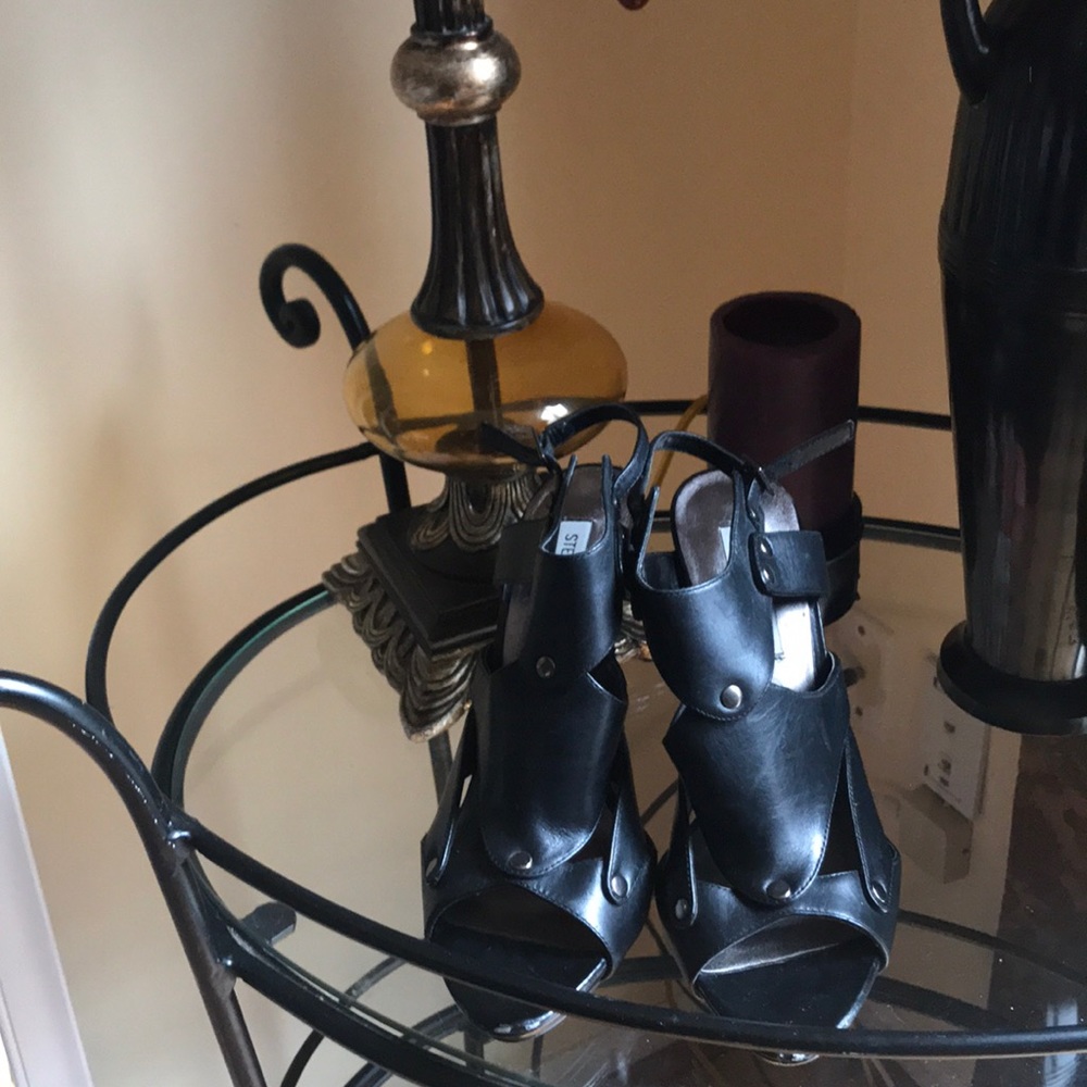 Black sexy Steve Madden sandal